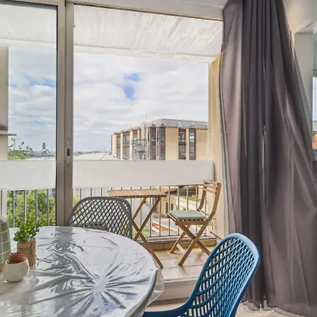 Le Familial - Charming In Paris