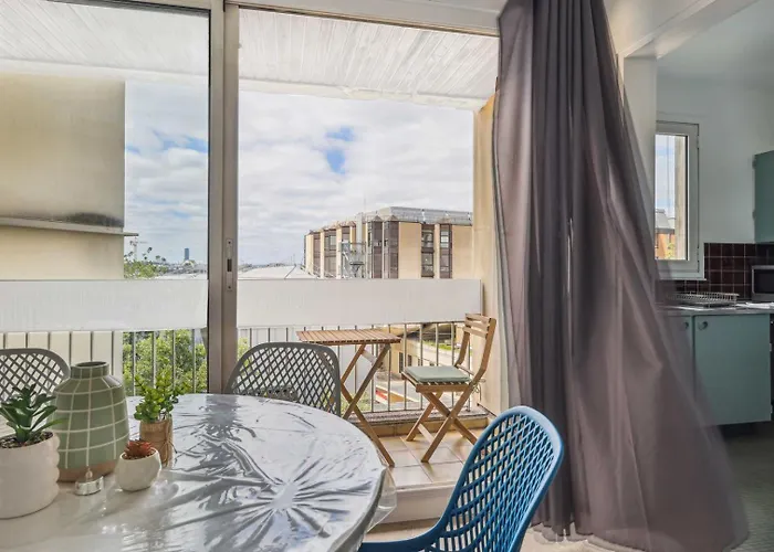 Le Familial - Charming In Paris